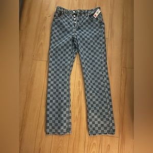Super cute checkered jeans, never worn, high-waisted